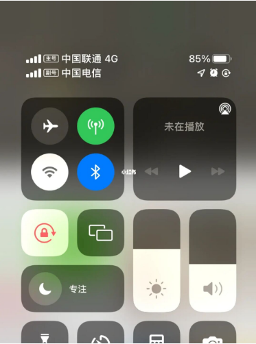 鹤壁苹果手机维修分享iPhone双卡信号解决办法 